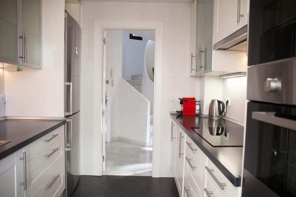 Appartamento Superb Townhouse In Golden Mile *