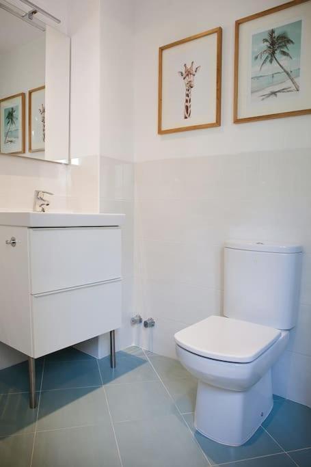 Superb Townhouse In Golden Mile