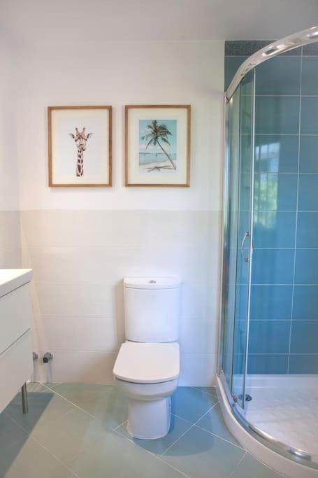 Superb Townhouse In Golden Mile Appartamento